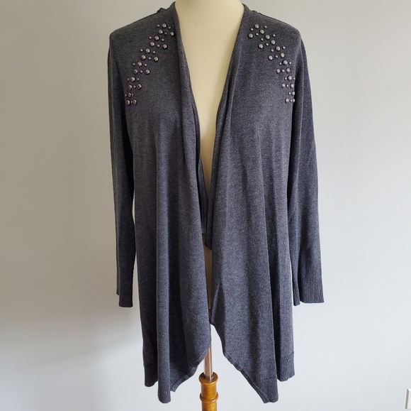 JM Collection Sweaters - 5/25❤JM Collection open faced embellished cardigan